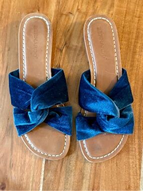 Bernardo Tiffany Velvet Knotted Slide Navy Flat Leather Insole Resort Sandals